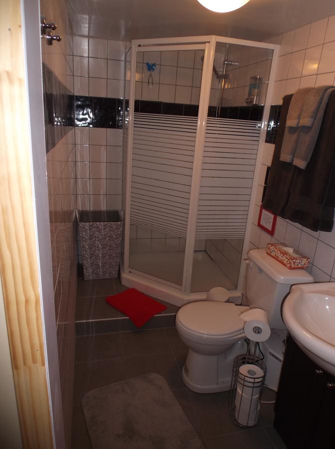Bed And Breakfast Comfy & Cozy ฮันต์สวิลล์ ภายนอก รูปภาพ